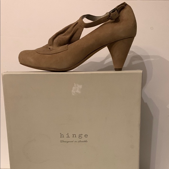 hinge Shoes - Hinge Sand Suede Heels with Chunky Heel